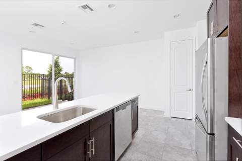 6954 Pines Circle #51, Coconut Creek FL - photo 11 of 29