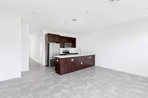 6954 Pines Circle #51, Coconut Creek FL - photo 15 of 29
