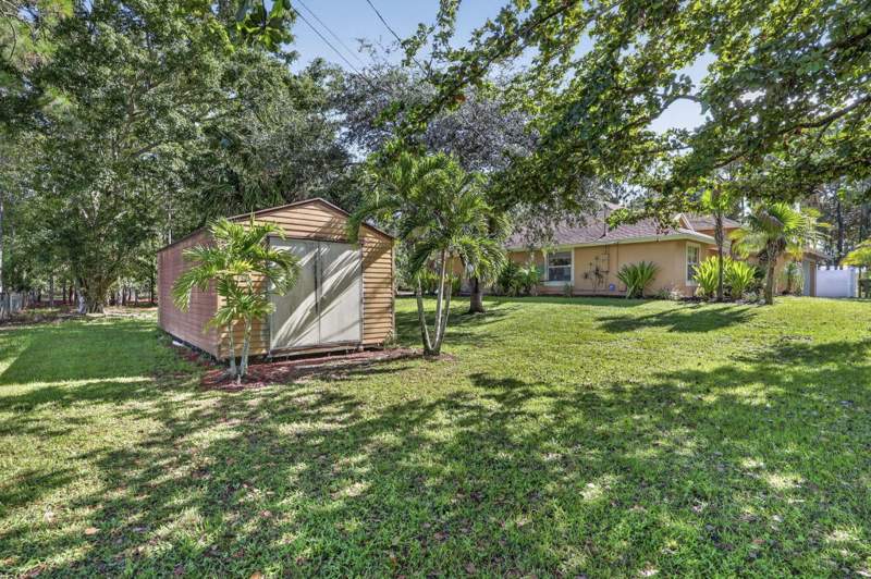 4 bedroom Single Family Residence at 17107 82nd Road, 23-42-40~S273.6Ftofn4047.6Ft Of E205.6Ftofw, The Acreage — photo 4