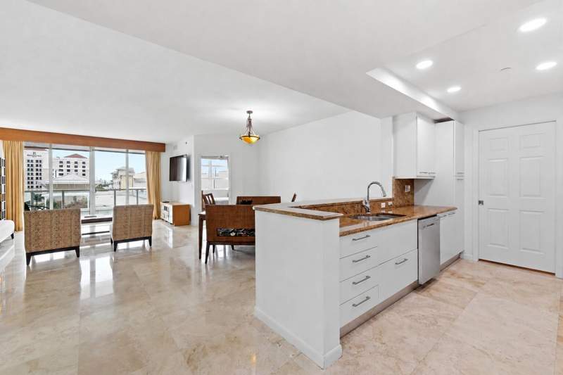 2 bedroom Condominium at 1819 SE 17th Street #703, Port Condo, Fort Lauderdale — photo 4