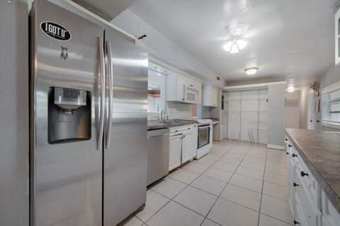 6311 NW 72nd Avenue, Tamarac FL - photo 13 of 37