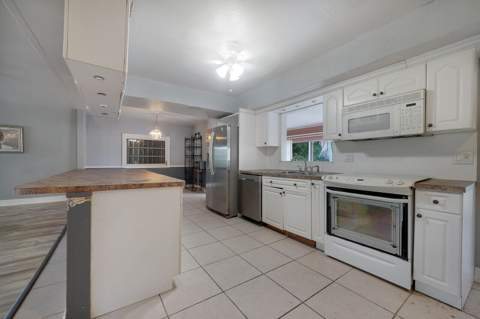 6311 NW 72nd Avenue, Tamarac FL - photo 15 of 37