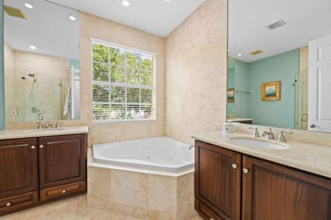 703 SW 16th Court #703, Fort Lauderdale FL - photo 17 of 26