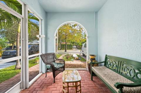 703 SW 16th Court #703, Fort Lauderdale FL - photo 10 of 26