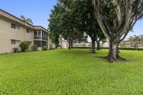 750 Lori Drive #224, Palm Springs FL - photo 17 of 18
