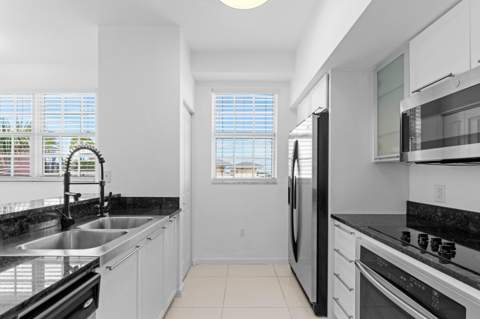 235 NE 1st Street #505, Delray Beach FL - photo 7 of 41