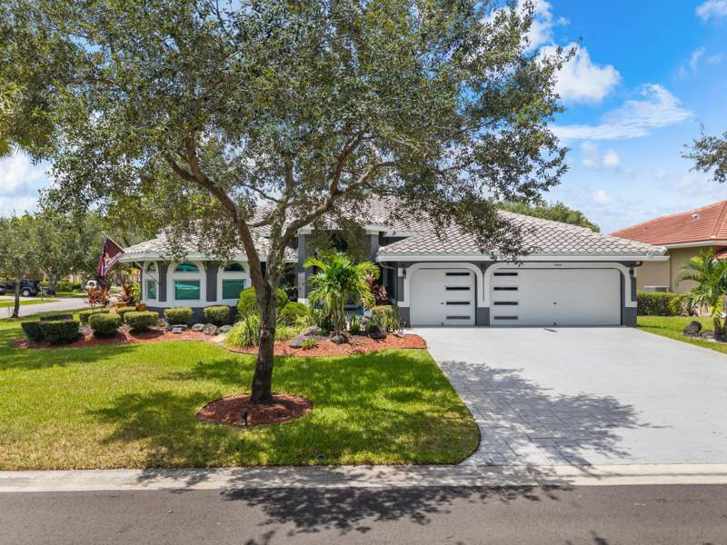 5 bedroom Single Family Residence at 4904 NW 110th Terrace, Kensington, Coral Springs — photo 3
