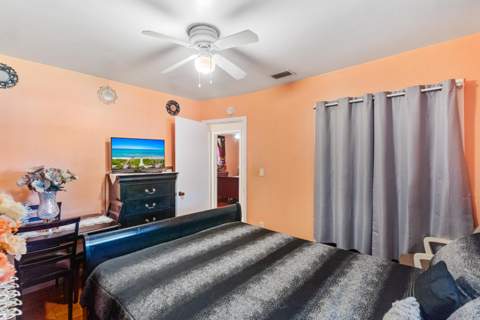 316 NW 44th Avenue, Plantation FL - photo 16 of 37