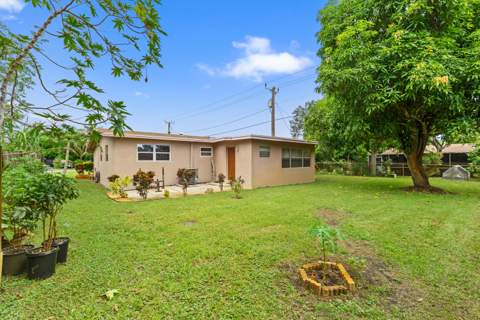 316 NW 44th Avenue, Plantation FL - photo 23 of 37