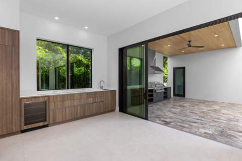 827 SE 2nd Avenue, Delray Beach FL - photo 11 of 41
