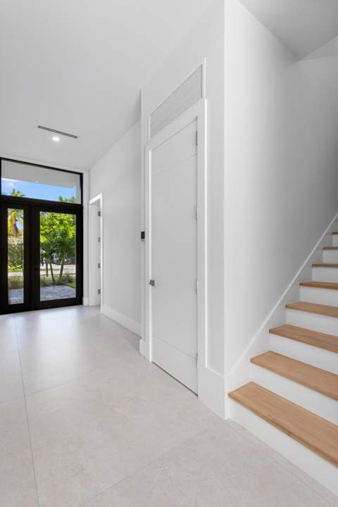 827 SE 2nd Avenue, Delray Beach FL - photo 23 of 41