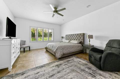 9142 Bay Point Circle, West Palm Beach FL - photo 12 of 24