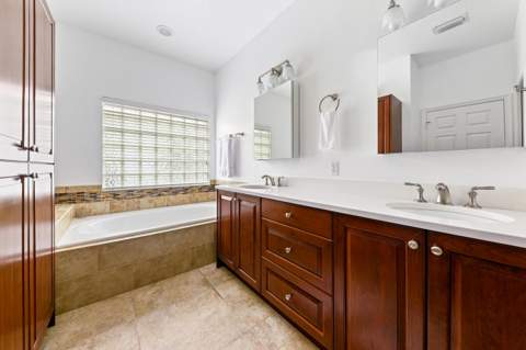 9142 Bay Point Circle, West Palm Beach FL - photo 13 of 24