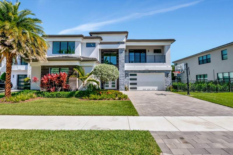 5 bedroom Single Family Residence at 17166 Wandering Wave Avenue, Lotus, Boca Raton — photo 2