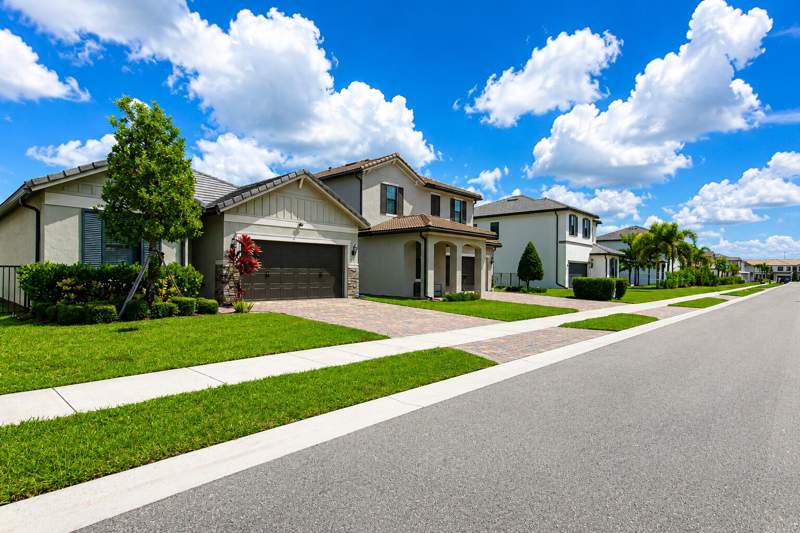 4 bedroom Single Family Residence at 8231 Tailshot Court, Fields At Gulfstream Polo, Lake Worth — photo 3