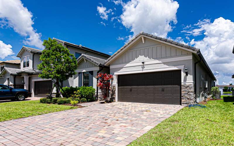 4 bedroom Single Family Residence at 8231 Tailshot Court, Fields At Gulfstream Polo, Lake Worth — photo 4