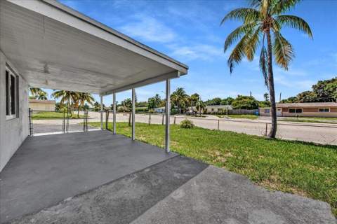 11 NE 28th Court, Boynton Beach FL - photo 24 of 30