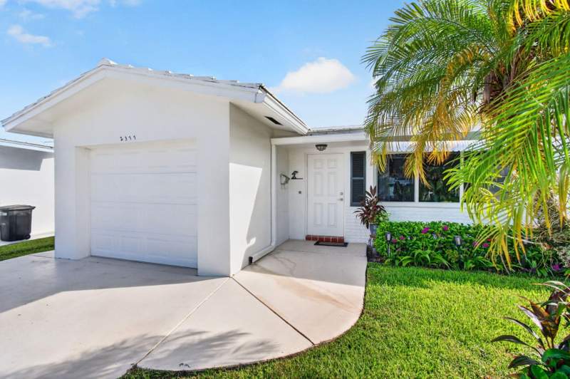 3 bedroom Single Family Residence at 2377 SW 8th Avenue, Palm Beach Leisureville Sec 6, Boynton Beach — photo 3