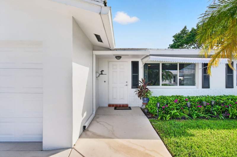 3 bedroom Single Family Residence at 2377 SW 8th Avenue, Palm Beach Leisureville Sec 6, Boynton Beach — photo 4