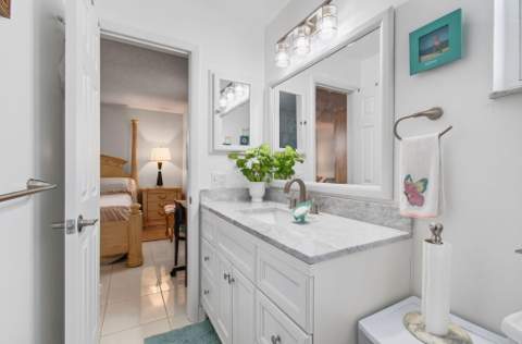 2377 SW 8th Avenue, Boynton Beach FL - photo 19 of 40