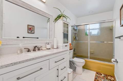 2377 SW 8th Avenue, Boynton Beach FL - photo 23 of 40