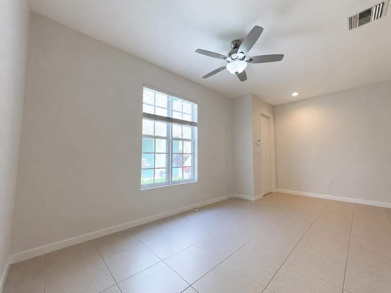 3 bedroom Townhouse at 726 SW 1st Way, Cypress Grove, Pompano Beach — photo 4
