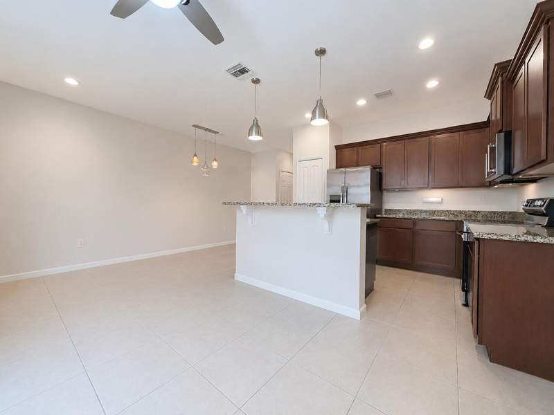 3 bedroom Townhouse at 726 SW 1st Way, Cypress Grove, Pompano Beach — photo 5
