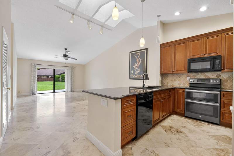 2 bedroom Villa at 22686 Vistawood Way, Timberwalk Sec 2, Boca Raton — photo 2