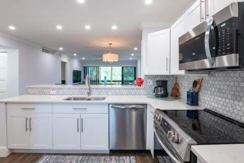 2500 Presidential Way #304, West Palm Beach FL - photo 15 of 29