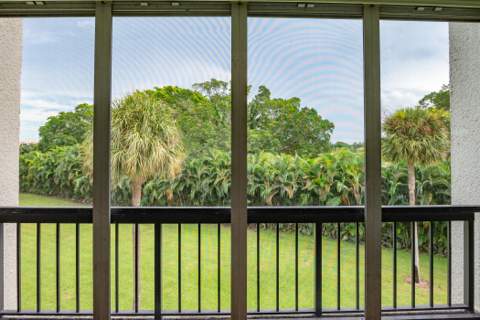 2500 Presidential Way #304, West Palm Beach FL - photo 7 of 29