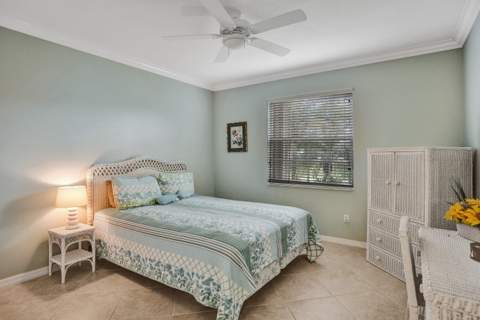 7907 Lando Avenue, Boynton Beach FL - photo 13 of 102