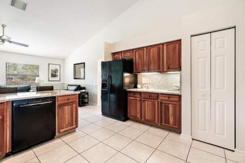 12122 78th Place, West Palm Beach FL - photo 9 of 25