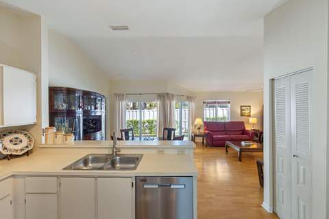 9822 NW 2nd Court, Plantation FL - photo 10 of 36