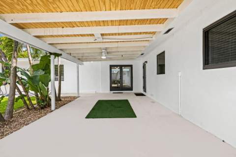 413 NE 25th Avenue, Pompano Beach FL - photo 21 of 28