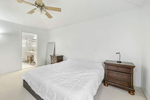 831 NW 130th Avenue, Pembroke Pines FL - photo 10 of 19