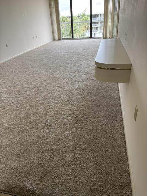 2601 Village Boulevard #Apt 406, West Palm Beach FL - photo 6 of 17