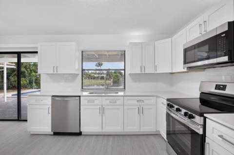 9820 NW 15th Street, Plantation FL - photo 7 of 23