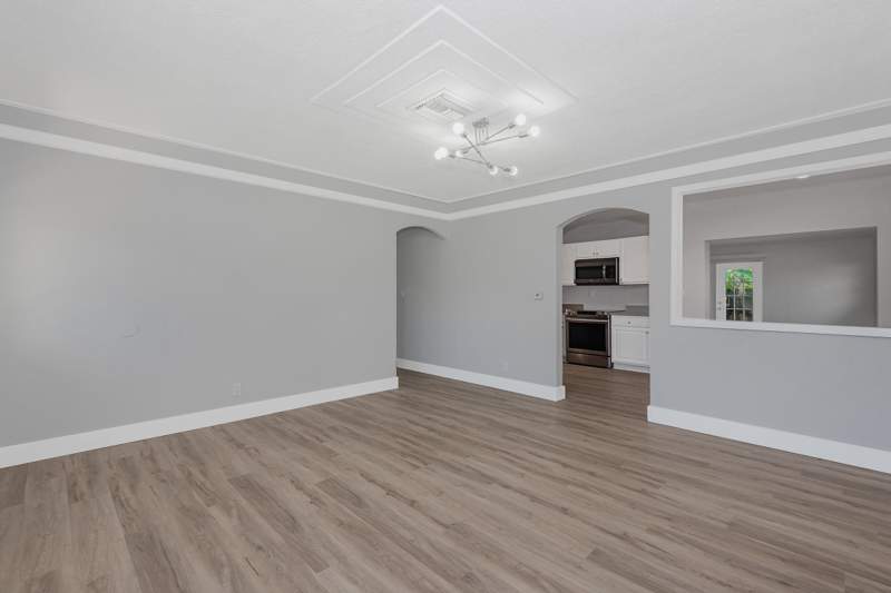6 bedroom Single Family Residence at 6720 SW 17th Street, Broadview Country Club Estates, North Lauderdale — photo 4