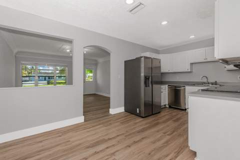 6720 SW 17th Street, North Lauderdale FL - photo 9 of 38