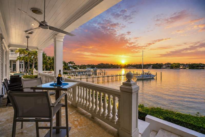 8 bedroom Single Family Residence at 17667 SE Federal Highway, Sandy Depths, Tequesta — photo 3