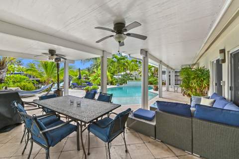 1513 NE 28th Drive, Wilton Manors FL - photo 6 of 37