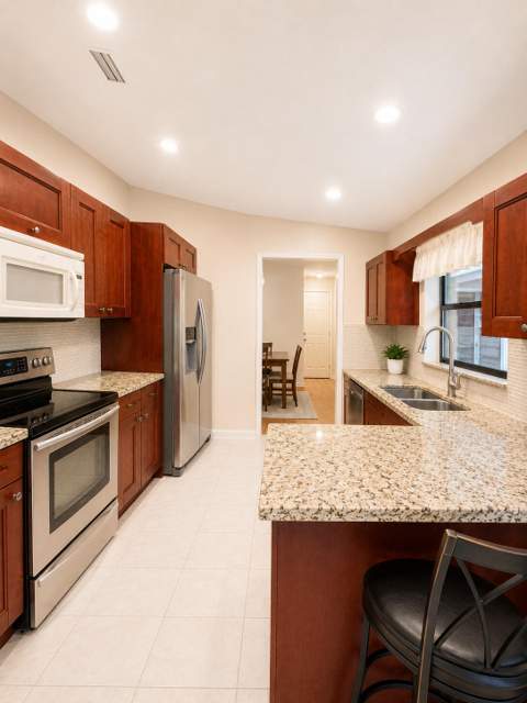 1412 SW 75th Avenue, North Lauderdale FL - photo 7 of 24