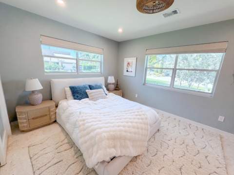 1584 Blue Water Terrace, Lauderdale-By-The-Sea FL - photo 9 of 15