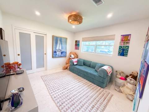 1584 Blue Water Terrace, Lauderdale-By-The-Sea FL - photo 13 of 15