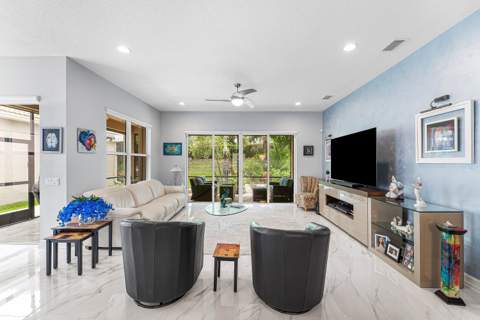 9989 Yellowfield Drive, Boynton Beach FL - photo 8 of 68