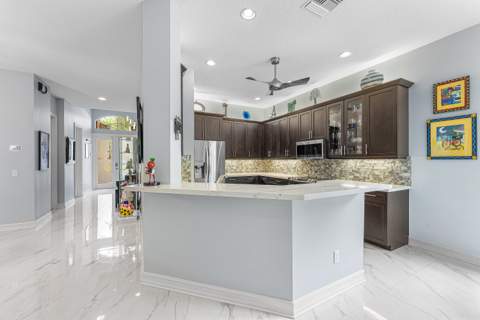9989 Yellowfield Drive, Boynton Beach FL - photo 13 of 68