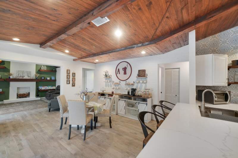4 bedroom Single Family Residence at 12212 82nd Street, The Acreage, West Palm Beach — photo 4
