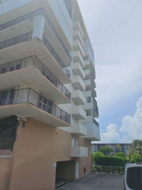 1150 Hillsboro Mile #812, Hillsboro Beach FL - photo 15 of 23