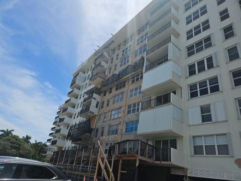 1150 Hillsboro Mile #812, Hillsboro Beach FL - photo 16 of 23