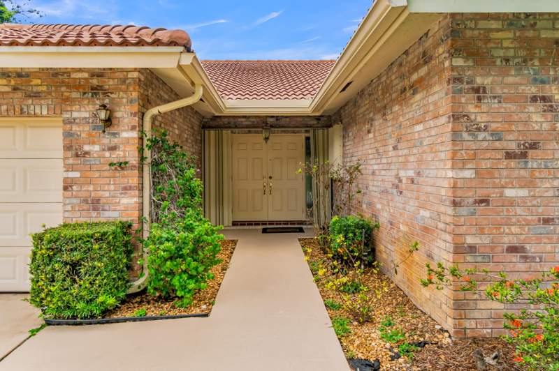 4 bedroom Single Family Residence at 3839 NW 72nd Drive, Crossings, Coral Springs — photo 2